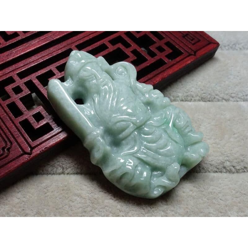 清貨不議價999元~天然緬甸玉A貨/糯種淡綠，玄天上帝玉墜~附證繩鍊~(31Z1177-11)~孫裴筠-細節圖5