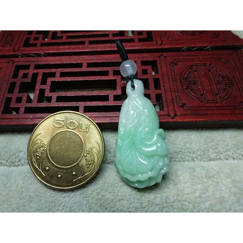 清貨不議價1099元~天然緬甸玉A貨/微綠，白菜玉墜~附證~(35Z678)~孫裴筠-細節圖3