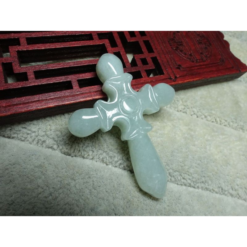 清貨不議價800元~天然緬甸玉A貨/糯種，十字架玉墜~附證附繩鍊~(18Z696-1)~孫裴筠-細節圖6