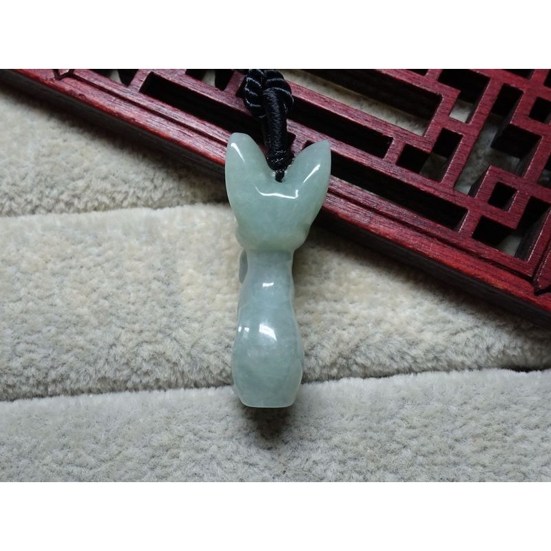 清貨不議價700元~天然緬甸玉A貨/微綠，貓玉墜~附證附繩鍊~(84Z549)~孫裴筠-細節圖4