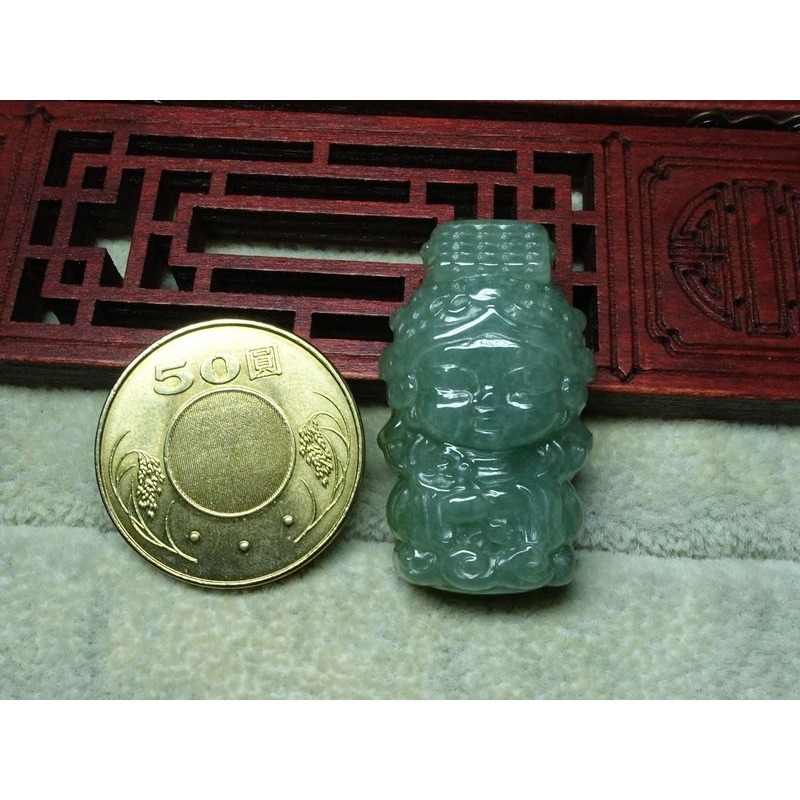 天然緬甸玉A貨/油青微黃，Q版媽祖玉墜~出清不議價1580元~附證附繩鍊~(42Z1365)~孫裴筠-細節圖4