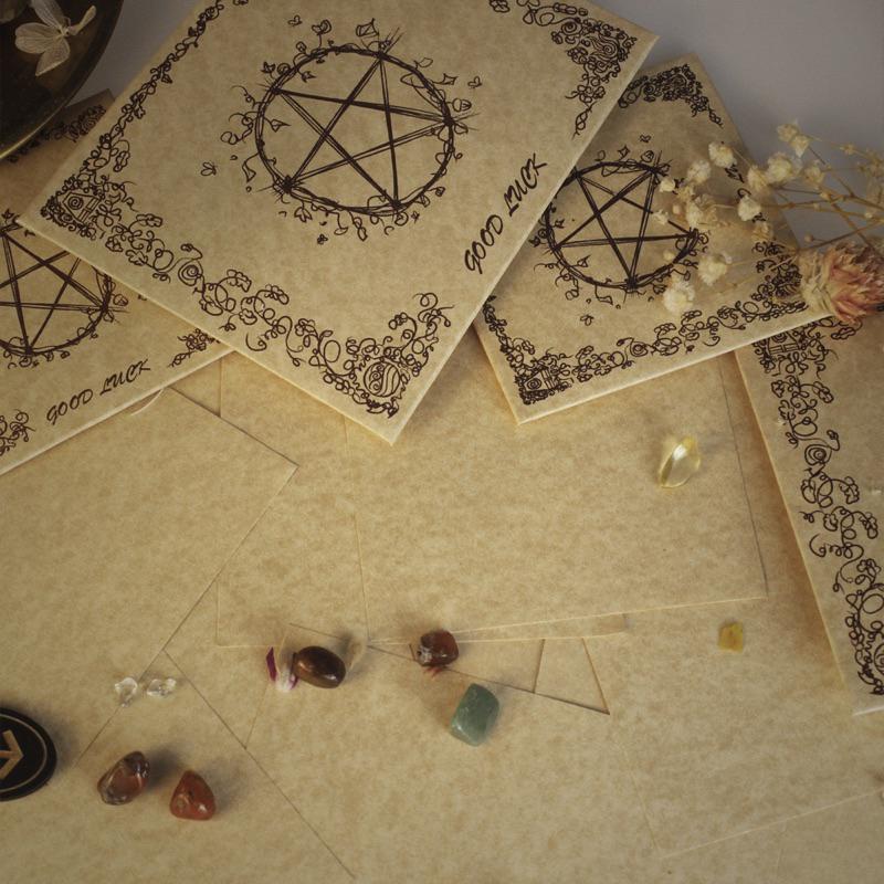 現貨❤️莉莉塔羅占卜❤️ 高質感能量羊皮紙 許願儀式書寫紙便利簽紙空白卡片明信片儀式節日手繪賀卡羊皮紙 五芒星 植物 繪-細節圖2