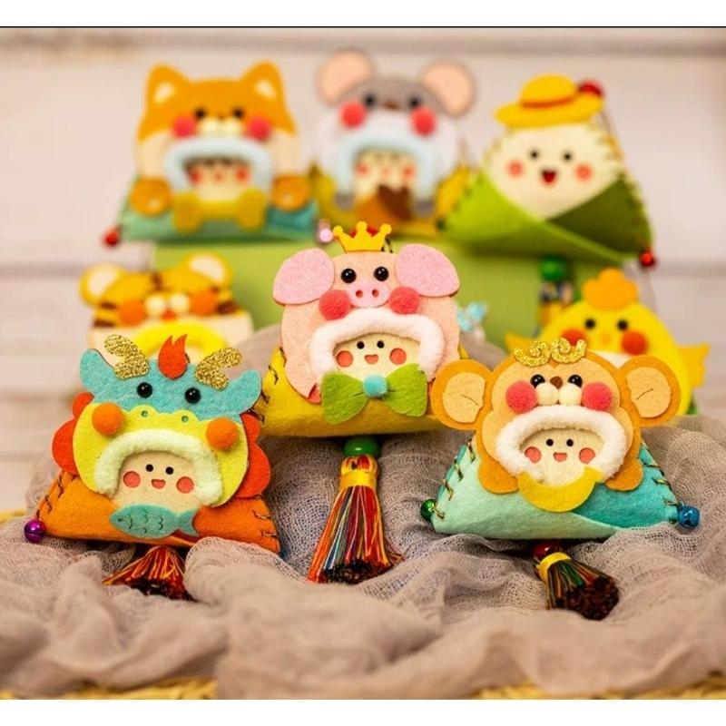 🇹🇼現貨 親手縫更有愛【🍀幸福四葉草🍀】黏貼《塑膠針 變裝12生肖 王子公主香包》 diy材料包/ 不織布免裁剪/團康-細節圖2