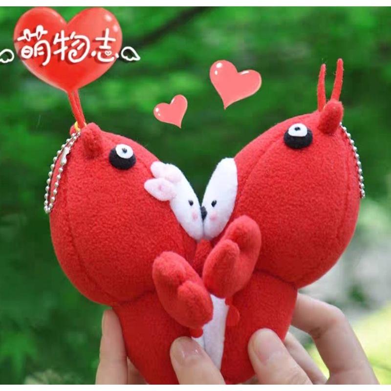 🇹🇼現貨 親手縫儀式感【🍀幸福四葉草🍀】《可愛龍蝦情侶掛飾一組2入》 diy材料包/ 絨布免裁剪/親子手作/批發/社團-細節圖7