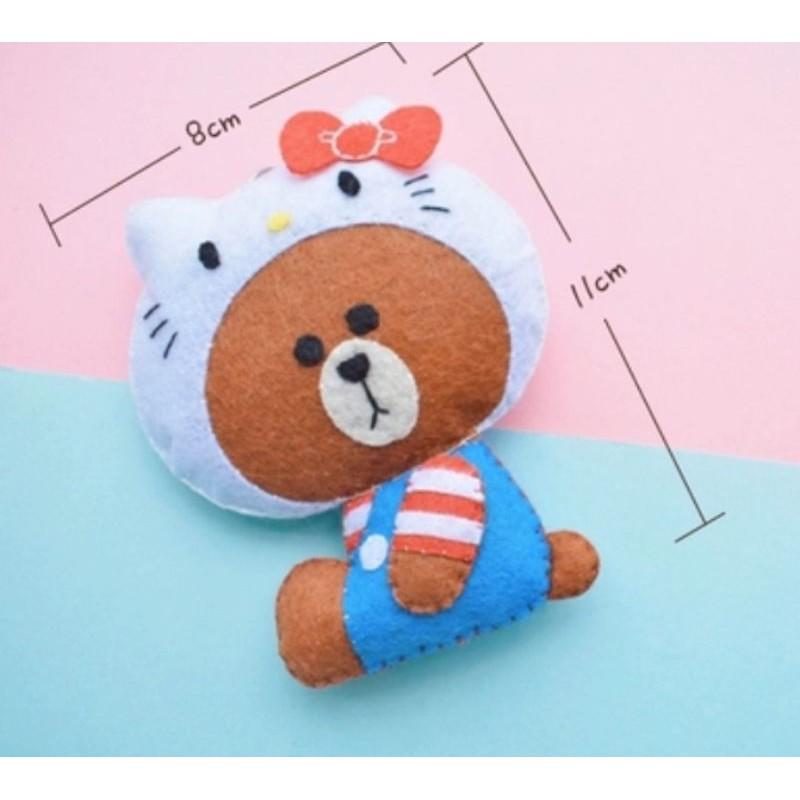 🇹🇼現貨親手縫更有愛【🍀幸福四葉草🍀】《熊大變裝鑰匙圈5款》聖誕樹恐龍招財貓 不織布材料包/免裁剪/批發/文創/親子手作-細節圖6