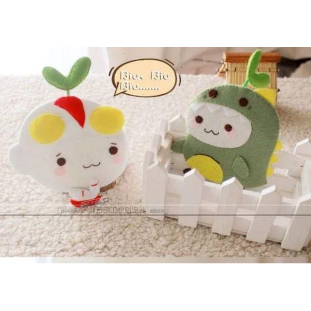 🇹🇼現貨 親手縫更有愛《🍀幸福四葉草🍀》《可愛長草文字君鑰匙包5款》diy材料包/免裁剪 龍貓 無臉男 鹹蛋超人 小怪獸-細節圖5