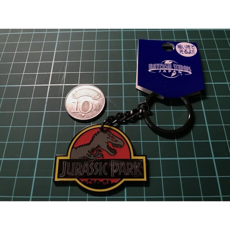 【全新品】日本 環球影城 侏羅紀公園 侏羅紀 侏儸紀 JURASSIC PARK 夜光 螢光 鑰匙圈 (雙面皆有圖案)-細節圖4