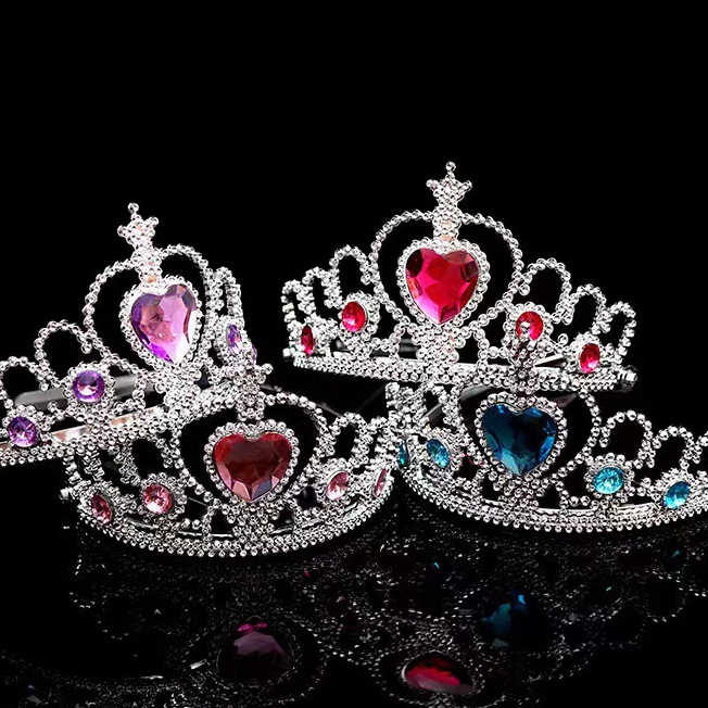 24H現貨出貨附發票【愛心寶石皇冠】生日皇冠 皇冠頭飾 皇冠髮箍 公主皇冠 皇冠髮飾 生日帽 公主帽 兒童皇冠 生日道具-細節圖9