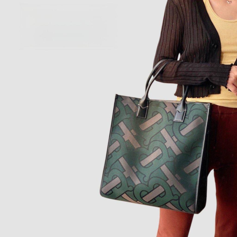 B TB LOGO字樣緹花軍綠色托特包｜手提包｜斜肩包｜肩背包｜橄欖綠｜男女通用款式-細節圖2