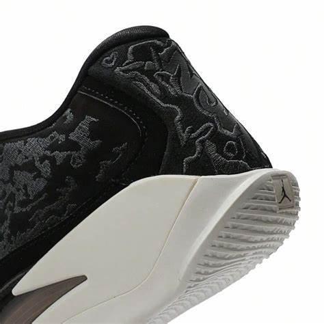 NK Zion 3 M.U.D. ＂Ash＂ SE PF 籃球鞋-細節圖4