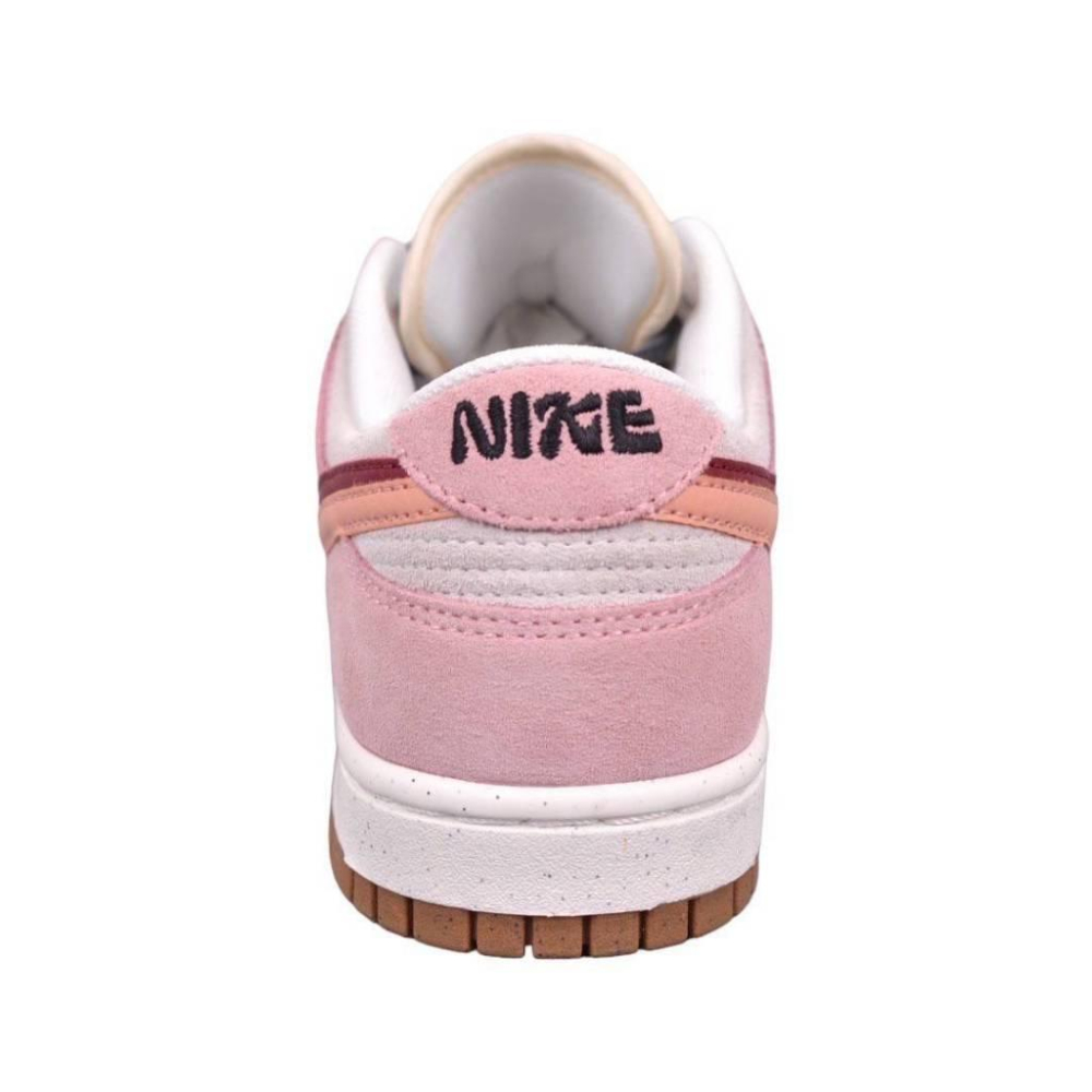 👟 Dunk Low SE 85 雙勾/粉白/椰奶粉深灰 DO9457-120 女款鞋-細節圖4