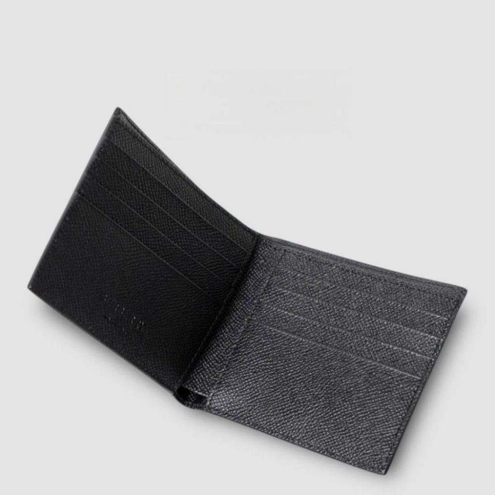 heck and Leather Bifold Wallet 燙印品牌字母徽標粒面雙摺皮夾｜黑色｜荔枝皮紋｜對折｜8卡｜-細節圖5