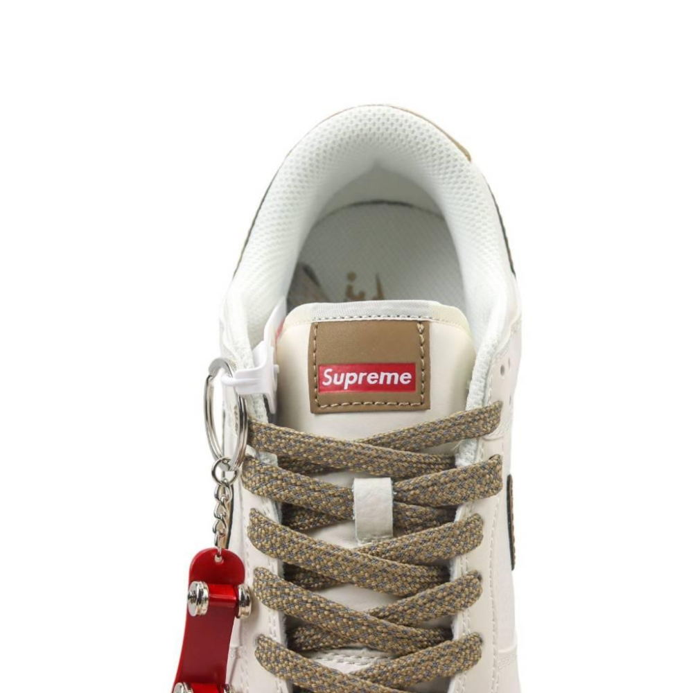 NK Dunk Low x Supreme 聯名款 黑糖奶茶/深棕色/米棕底深棕勾 男女通用款鞋-細節圖6