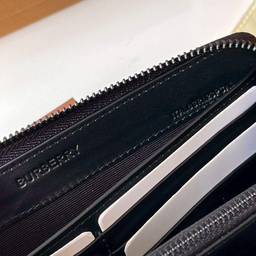 Bur Check zip wallet charcoal gray炭灰色格紋拉鍊錢夾｜品牌字母立體徽標皮革拉鍊長夾-細節圖8