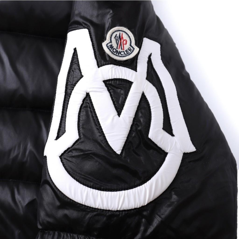 蒙口 袖大M字羽絨連帽外套｜防風｜外套｜黑色｜法國品牌｜男女通用款式-細節圖4