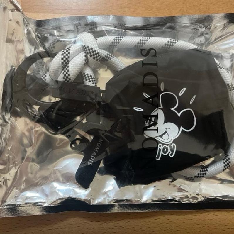 現貨🇯🇵NOMADIS X Disney聯名手機繩含墊片（ EIGHT/三色）  手機耳機包掛繩（官網10395日圓）-細節圖9