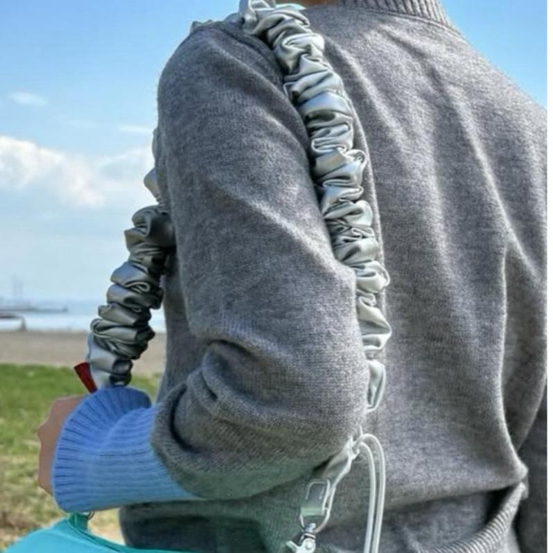 現貨75折✅ Bungee 繩索 背帶 手機掛繩（人工皮革）原價1880（4色）（可配合top包款使用）-細節圖7