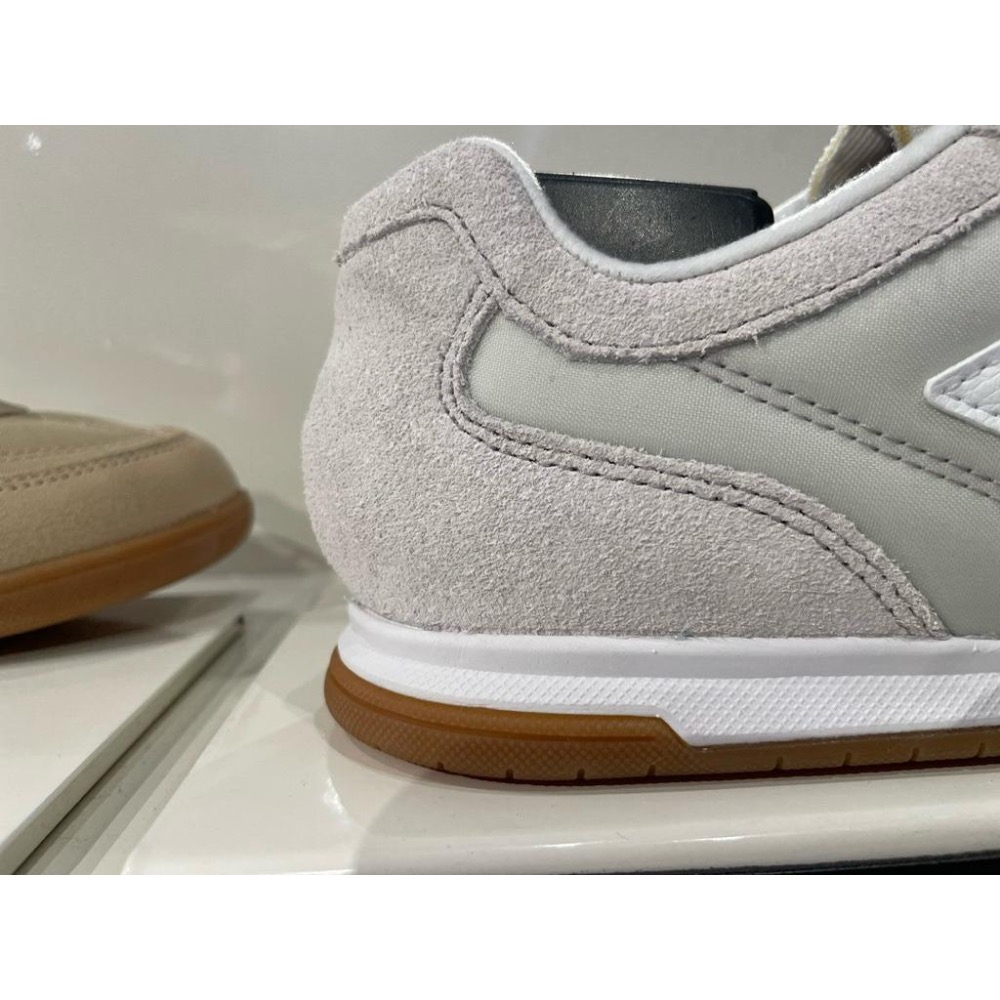 New Balance URC42DD D楦 麂皮 RC42 平底 復古休閒鞋（中性款）-細節圖3