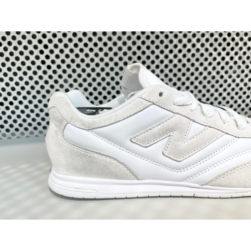 New Balance URC42CW D楦 麂皮/皮革  RC42 平底 男女鞋 復古休閒鞋（中性款）-細節圖2