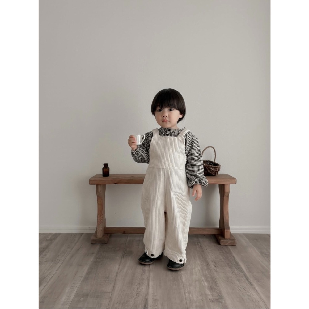 25冬 atomeme 正韓 設計款燈芯絨吊帶褲 兩色-細節圖2