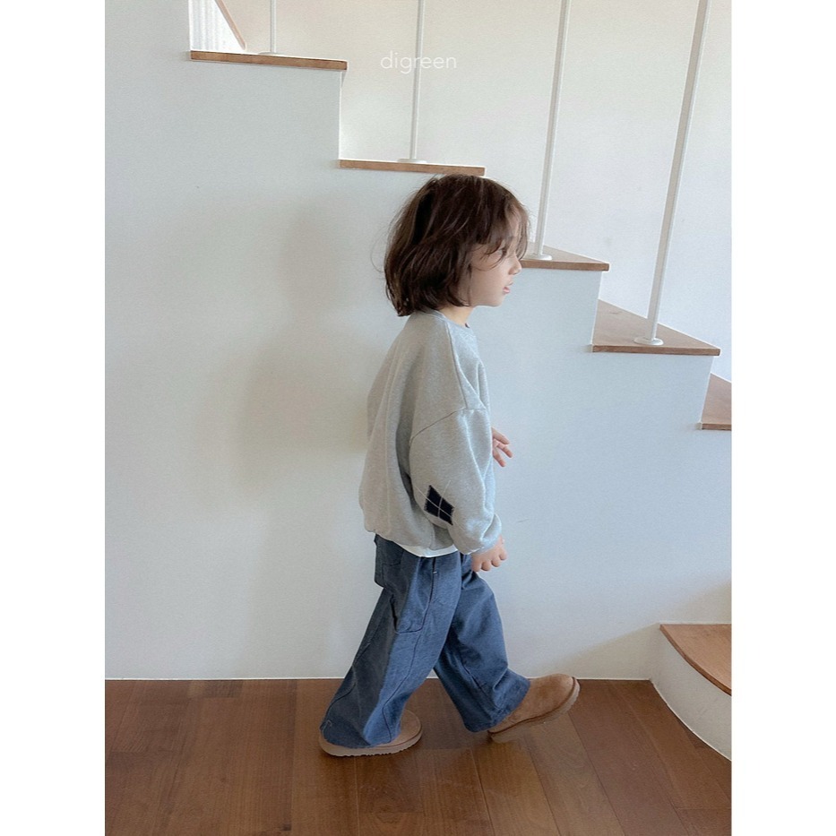 25冬 正韓 digreen 菱格設計款大學Ｔ 三色-細節圖2