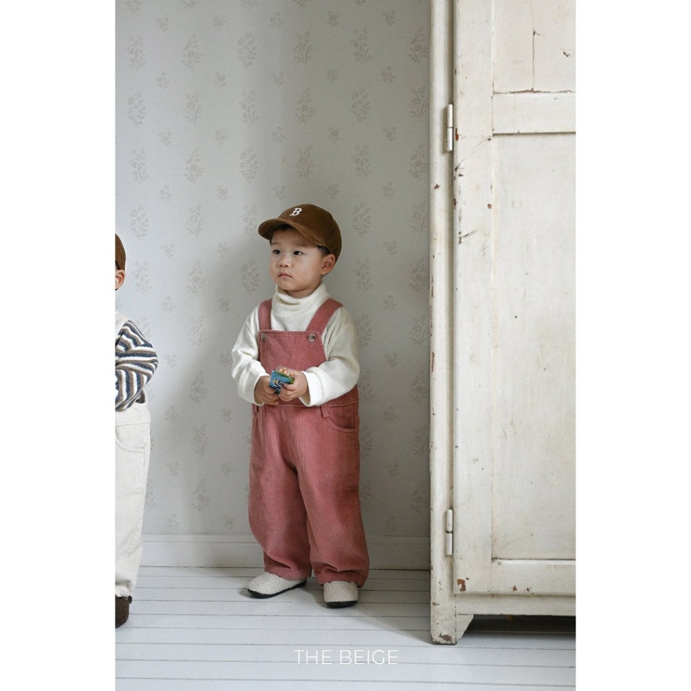 25冬 正韓 the beige 草莓牛奶吊帶褲 兩色-細節圖6