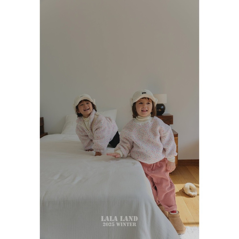 25冬 正韓 lalaland 可愛圖騰ＱＱ上衣-細節圖7