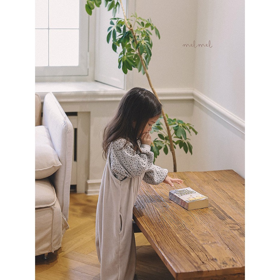 25冬 正韓 melmel 閃亮亮絨 細肩吊帶褲 三色-細節圖3