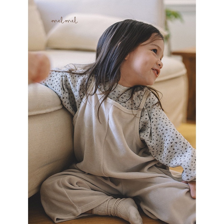 25冬 正韓 melmel 閃亮亮絨 細肩吊帶褲 三色-細節圖4