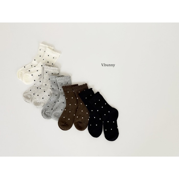 正韓 V.bunny 點點 波浪 中筒襪 （五雙一組）-細節圖3