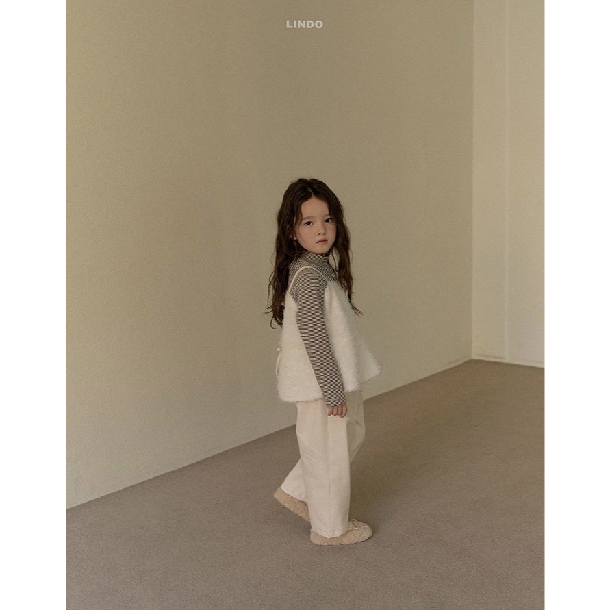 25冬 正韓 lindo 毛絨感 後蝴蝶結 細肩帶 背心 三色-細節圖5