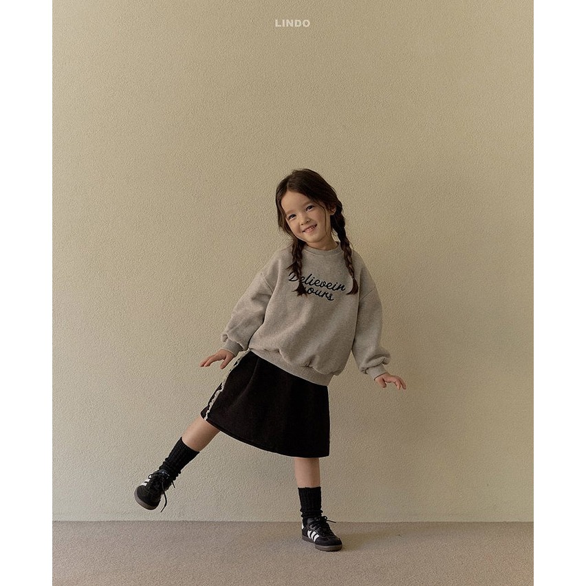 25冬 正韓 lindo 內刷毛 手寫字母 大學Ｔ 兩色-細節圖2