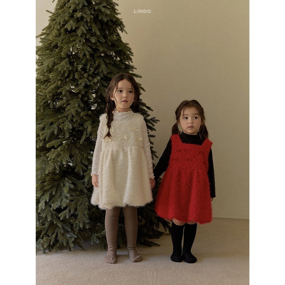 25冬 正韓 lindo 氣質壓紋 木耳邊 內搭 微高領 素Ｔ 三色-細節圖4