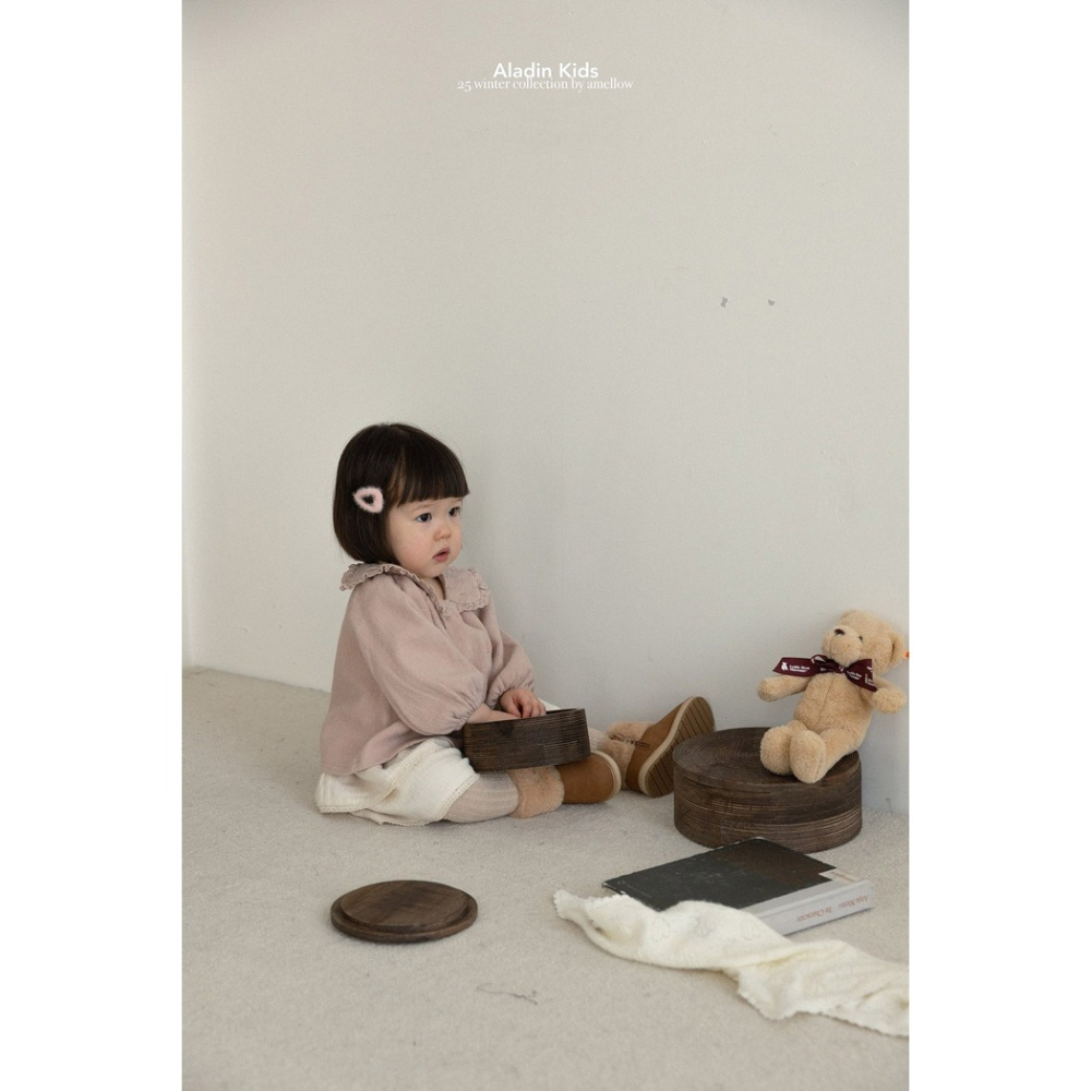 25冬 正韓  aladin  溫暖小姊姊 布蕾縮口上衣 （兩色）-細節圖5