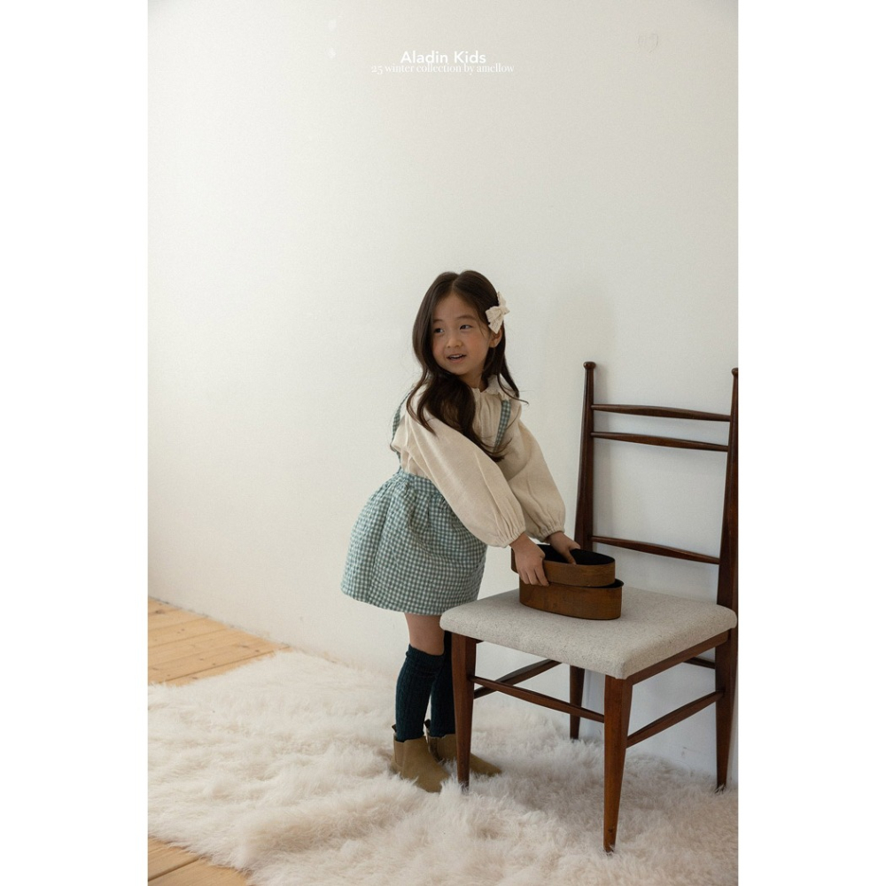 25冬 正韓  aladin  溫暖小姊姊 布蕾縮口上衣 （兩色）-細節圖8