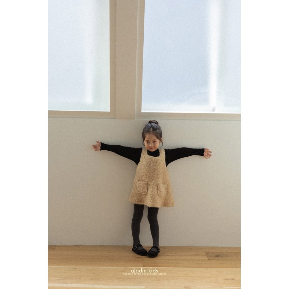 25冬 正韓 aladin 可愛ＱＱ毛 口袋洋裝 （兩色）-細節圖7