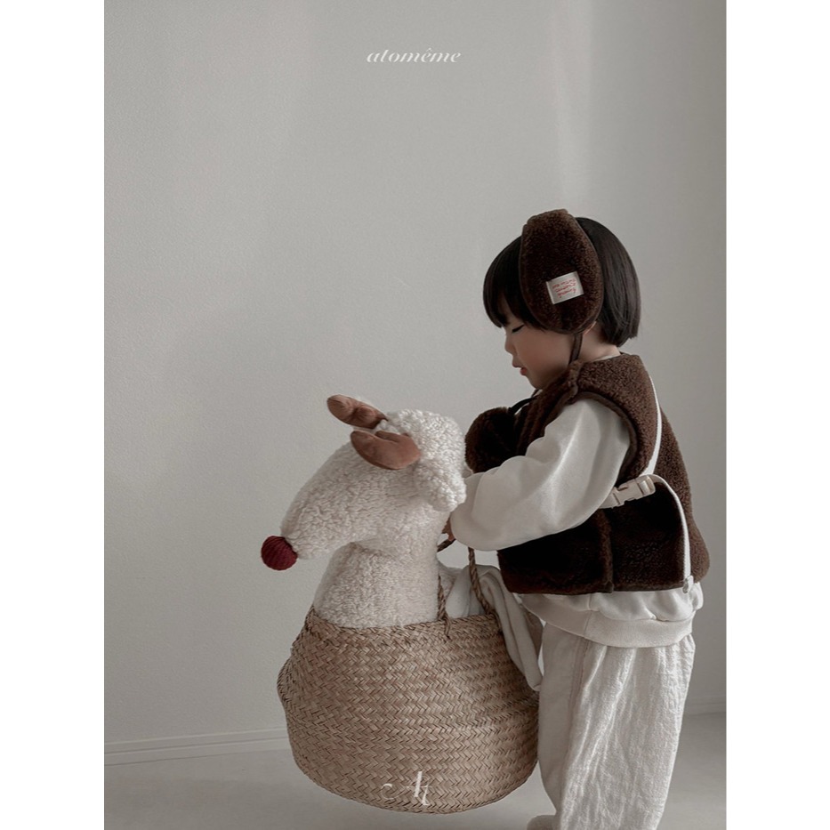 25冬 正韓 atomeme 舒適毛毛 可拆式背心（兩色）-細節圖8