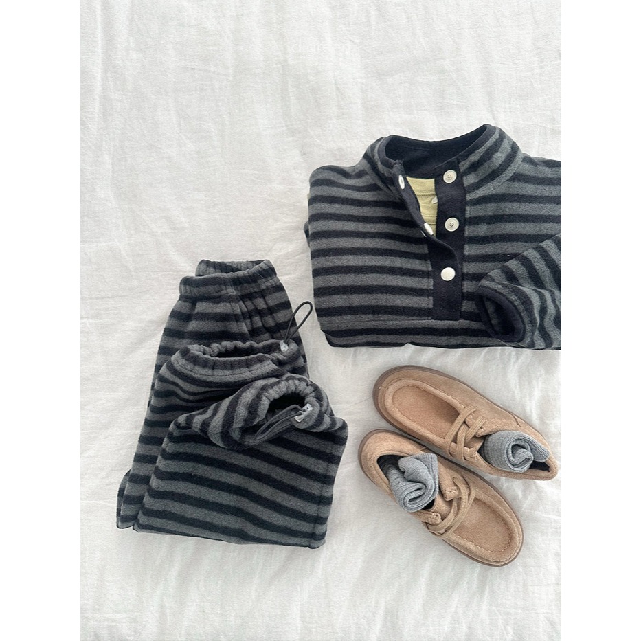 25冬 正韓 digreen 微絨感 條紋配色 立領上衣（兩色）-細節圖2