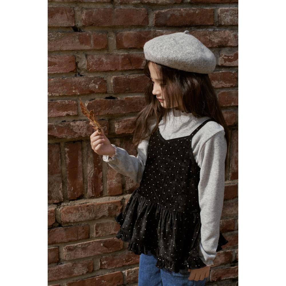 25冬 正韓 momoann 點點絨 後綁帶 小裙擺背心（兩色）-細節圖5