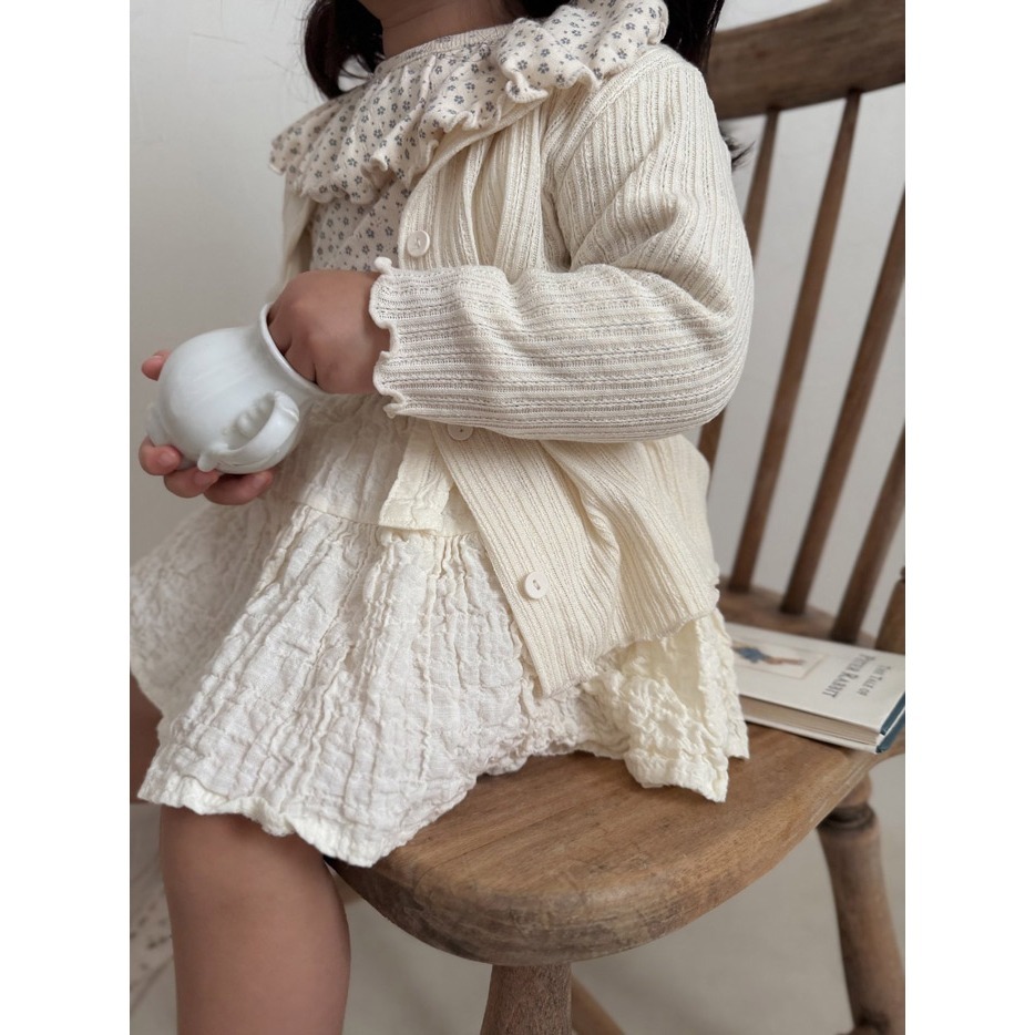 26春 正韓 mimimarket 木耳邊壓紋 小外套（兩色）-細節圖3