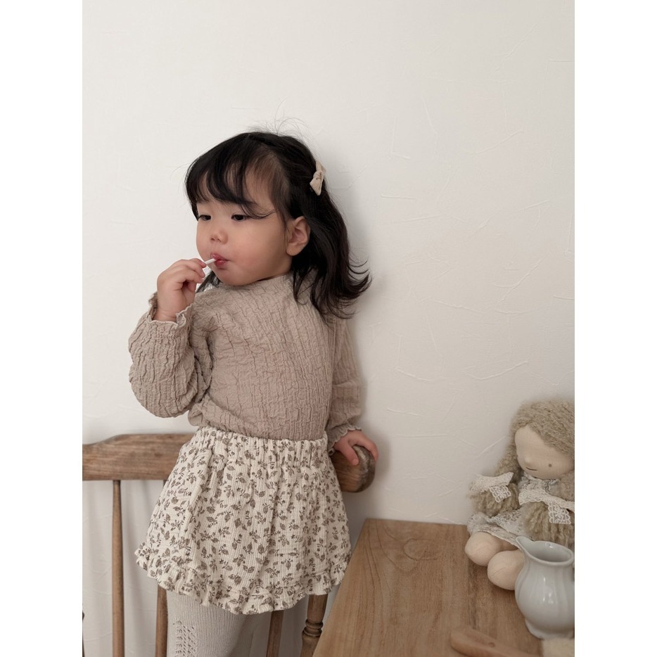 26春 正韓 mimimarket 泡泡紗 皺摺縮口上衣（兩色）-細節圖7