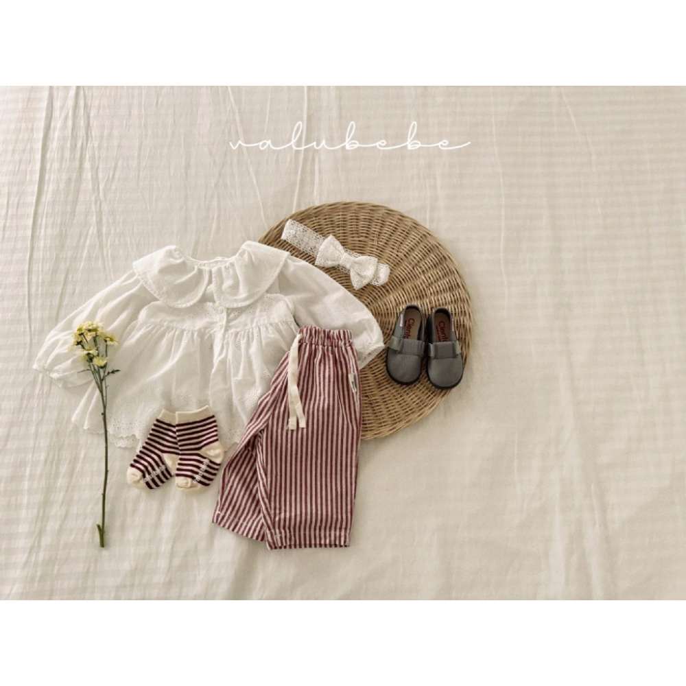 26春 正韓 valubebe 法式復古風 灰白格紋蕾絲領上衣（兩色）-細節圖3