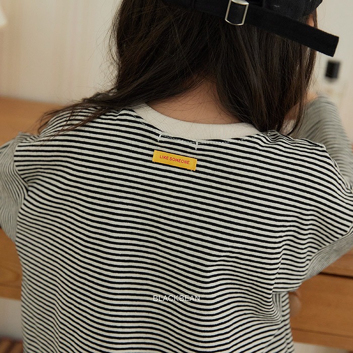 26春 正韓 blackbean 穿不膩的細條紋 上衣 幼童款(84~120cm)-細節圖4