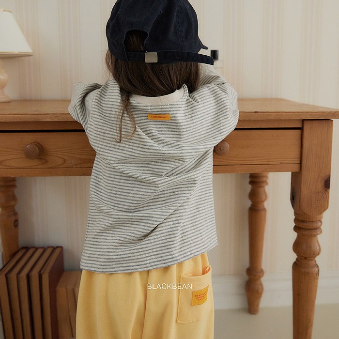 26春 正韓 blackbean 穿不膩的細條紋 上衣 幼童款(84~120cm)-細節圖6