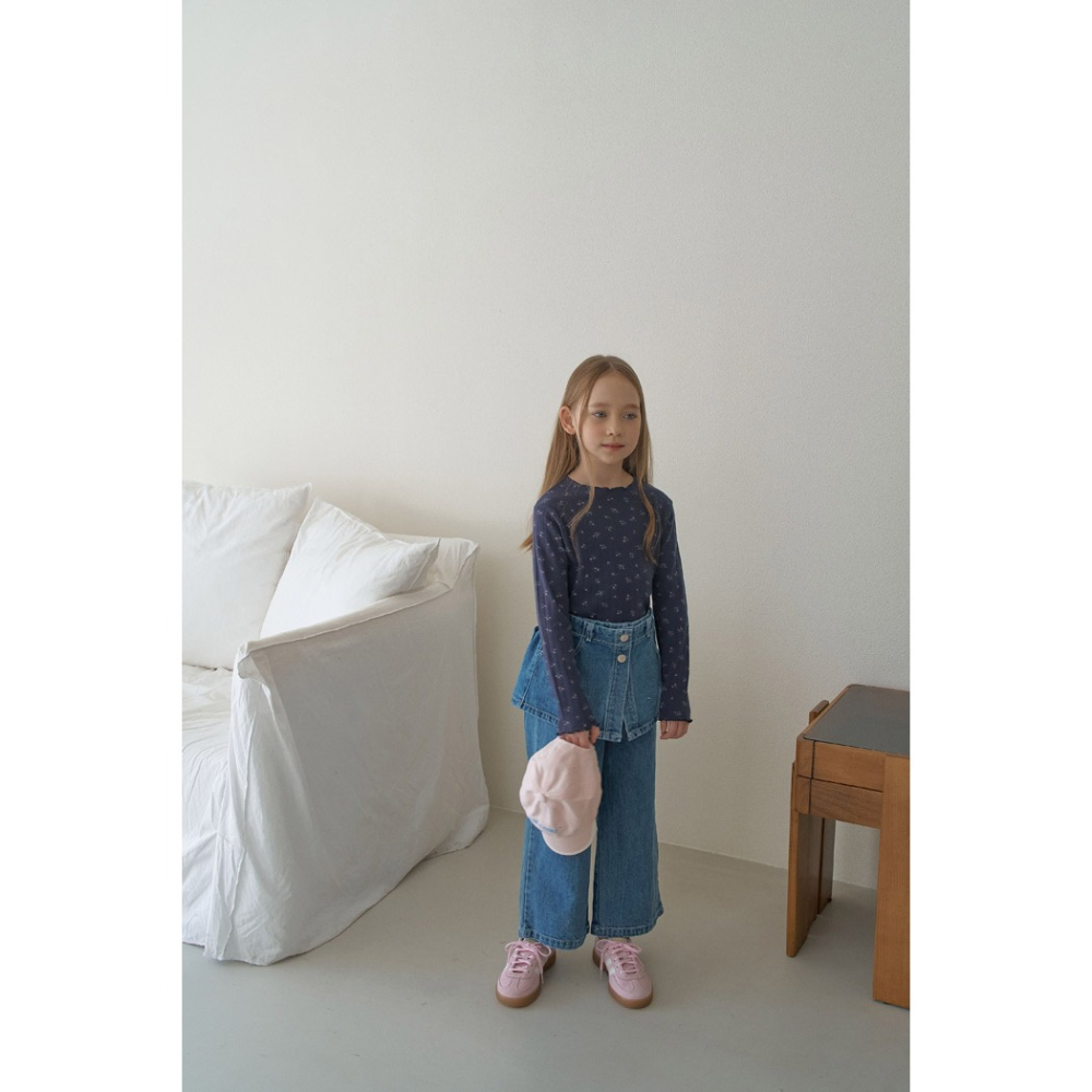 26春 正韓 momoann 日常滿分 百搭木耳邊上衣 (90~130cm)-細節圖9