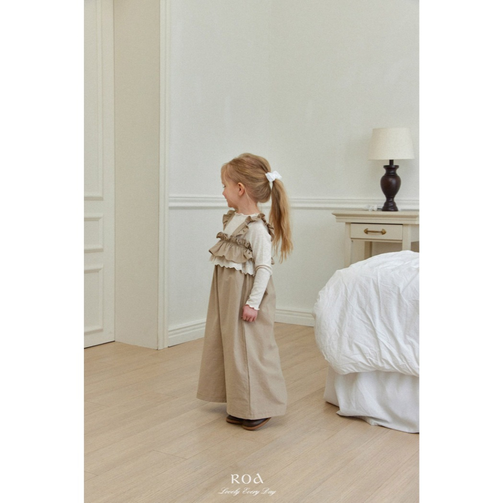 26春 正韓 ROA｜Lovely Every Day｜花瓣領溫柔吊帶褲-細節圖4