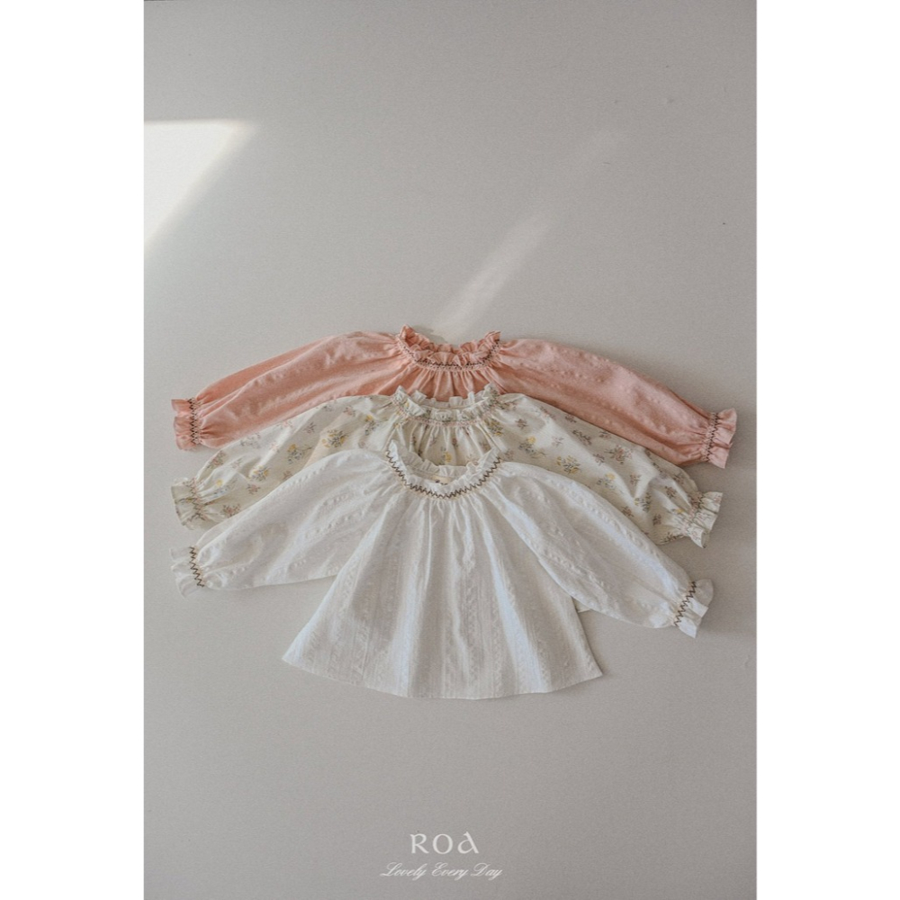 26春 正韓 ROA｜Lovely Every Day｜細緻抓皺宮廷上衣-細節圖8