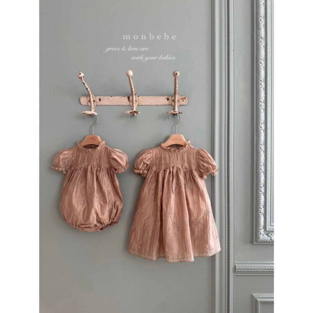 26夏 正韓 monbebe  高級立領刺繡 包屁衣 baby款（另有幼童、Mom款）-細節圖4