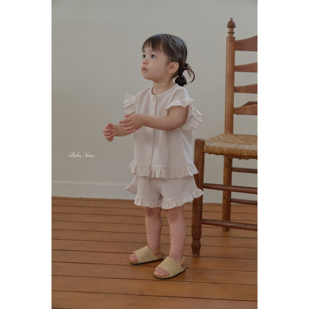 26夏 正韓 BEBENINE｜Milk Beige 簡約華夫格 荷葉邊套裝-細節圖3