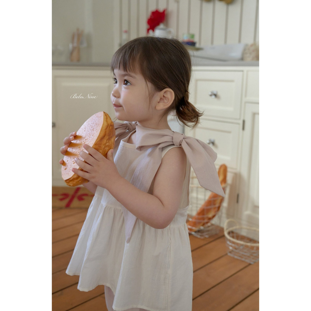 26夏 正韓 BEBENINE｜Milk Beige 氣質可愛 蝴蝶結上衣 大推款-細節圖3